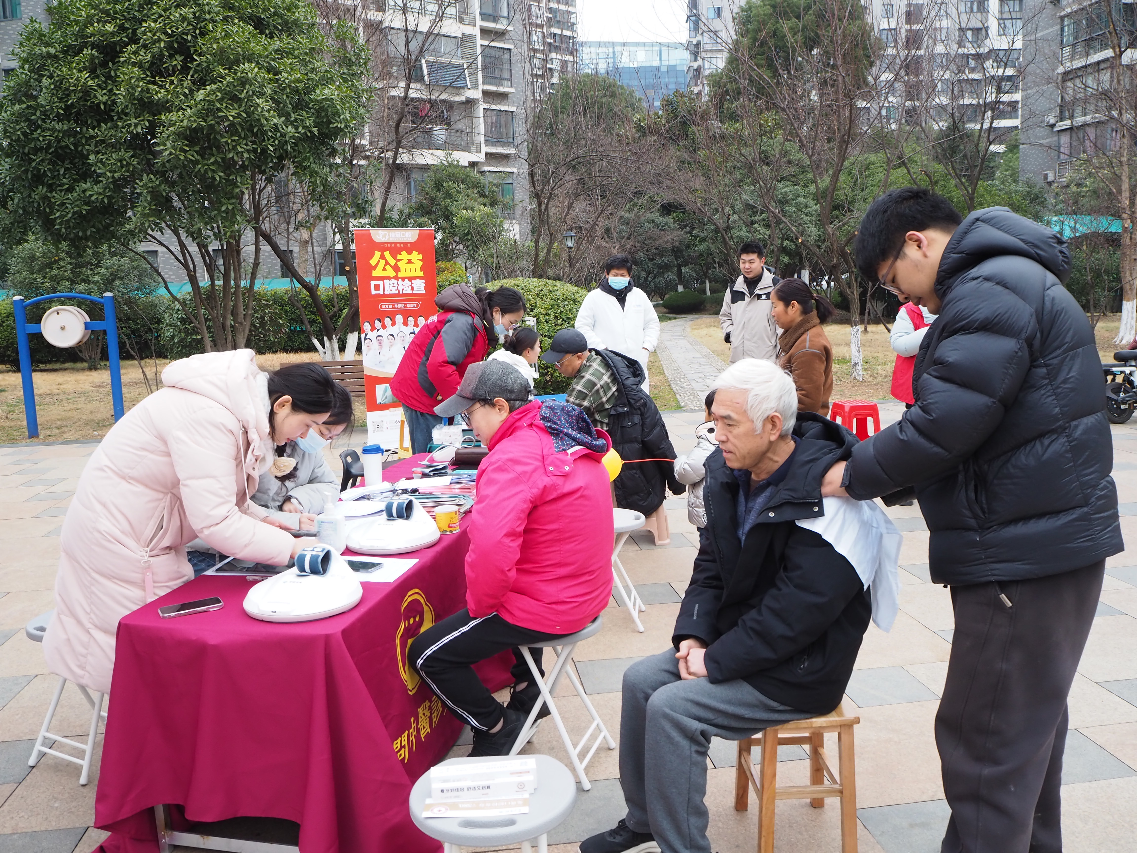 大健康机构为什么不建议从零开发中医AI系统？