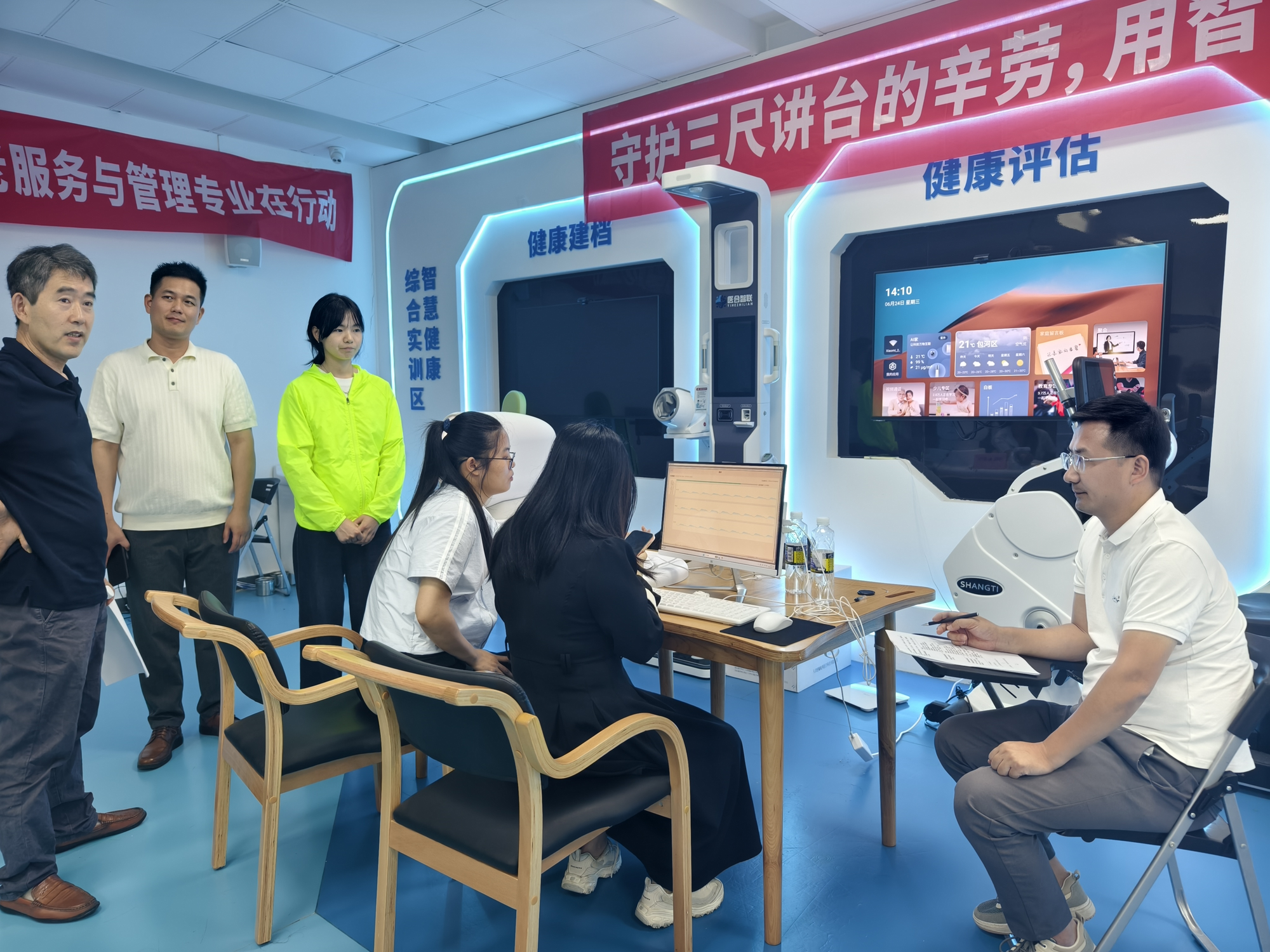 诊所患者少、预算紧,AI方案怎么选?